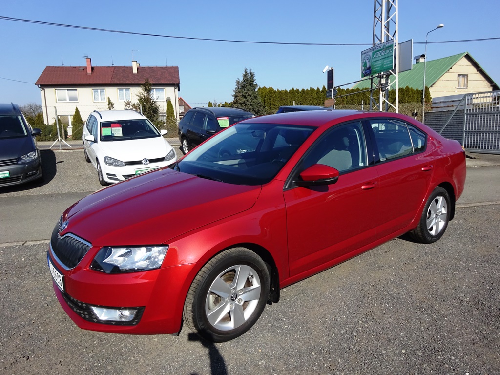 OCTAVIA III Ambiente 1,2 TSI 81kW+6st.man. - jen 45.720 km - ČR - Serviska !