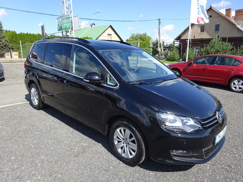 VW SHARAN Comfort Line 2,0 TDI 110kW + 6st. man. - 2.Majitel